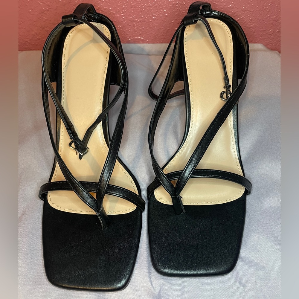 VETASTE Women's Toe-thong Heeled Sandals Ankle Strap Stiletto Heel